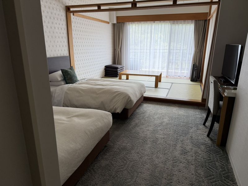 ファイル:ホテルハーヴェスト鬼怒川 部屋01.jpg