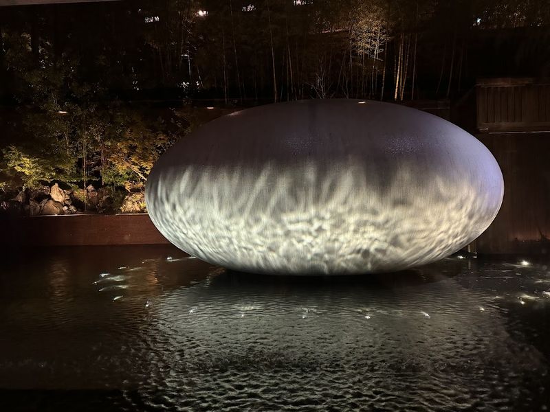 ファイル:ホテルハーヴェスト京都鷹峯 館内01.jpg