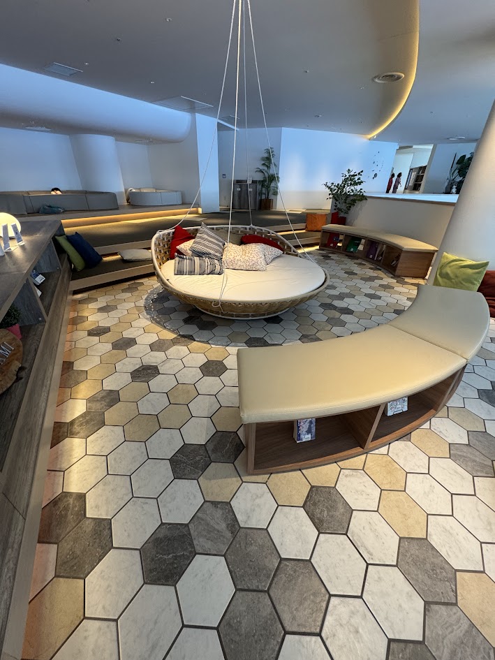 館内
