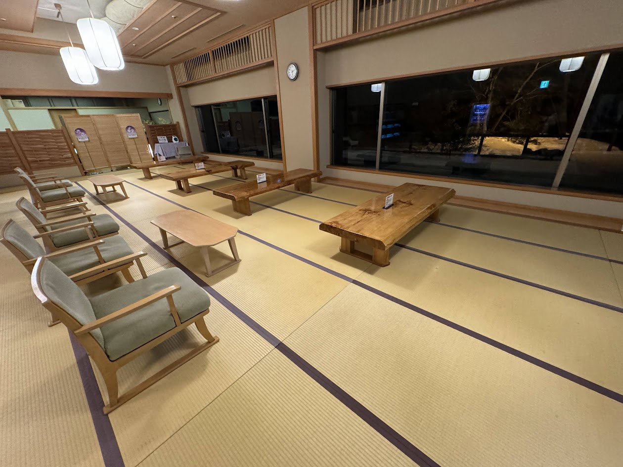 館内