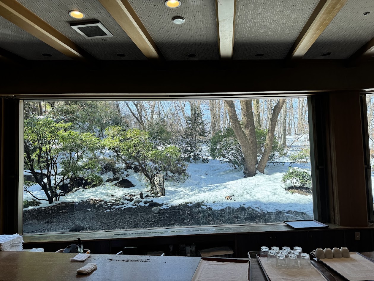 館内