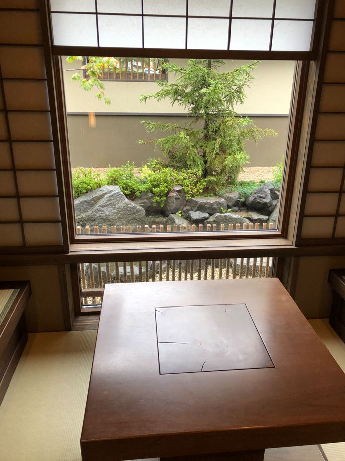 館内