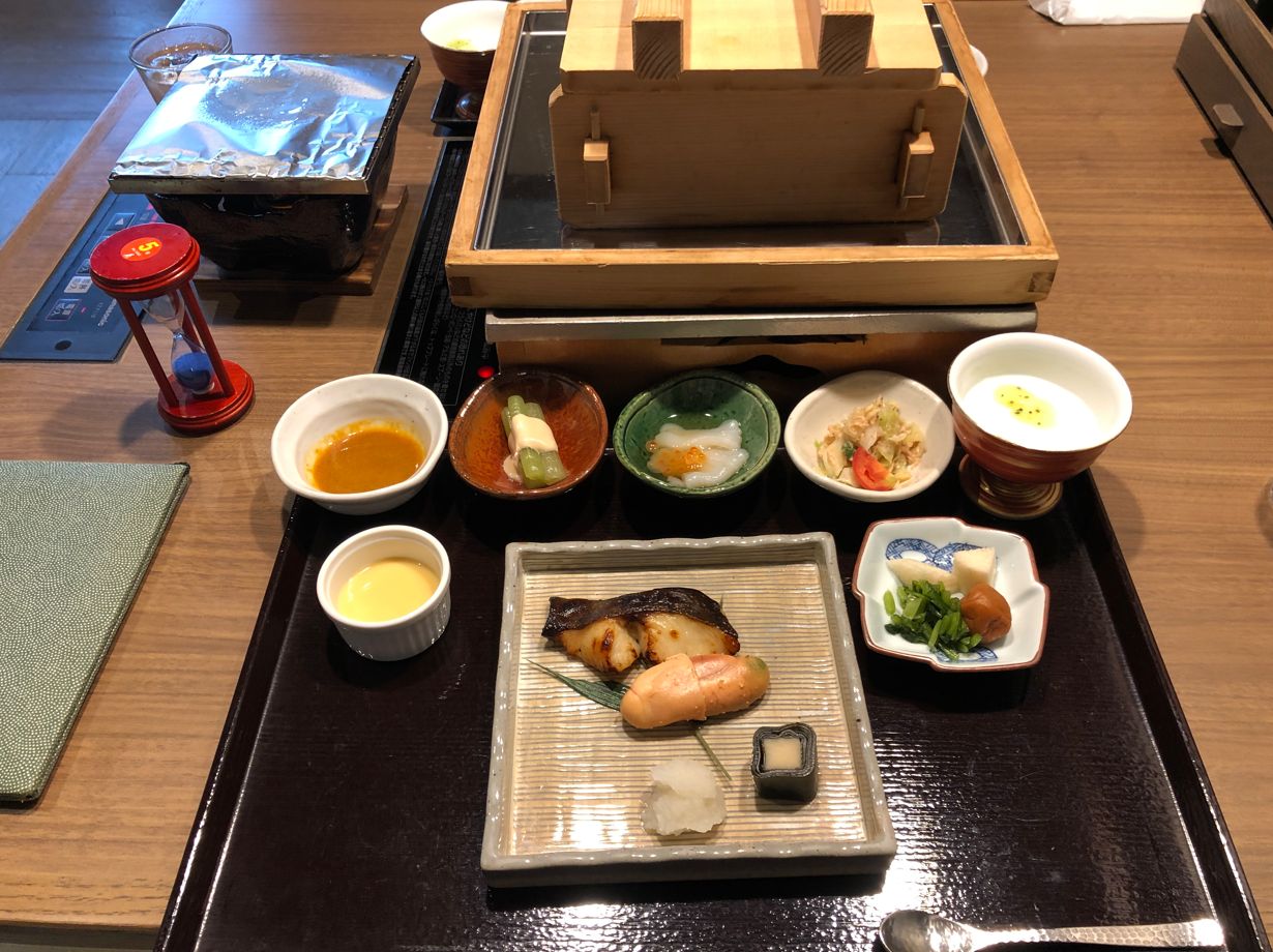 朝食